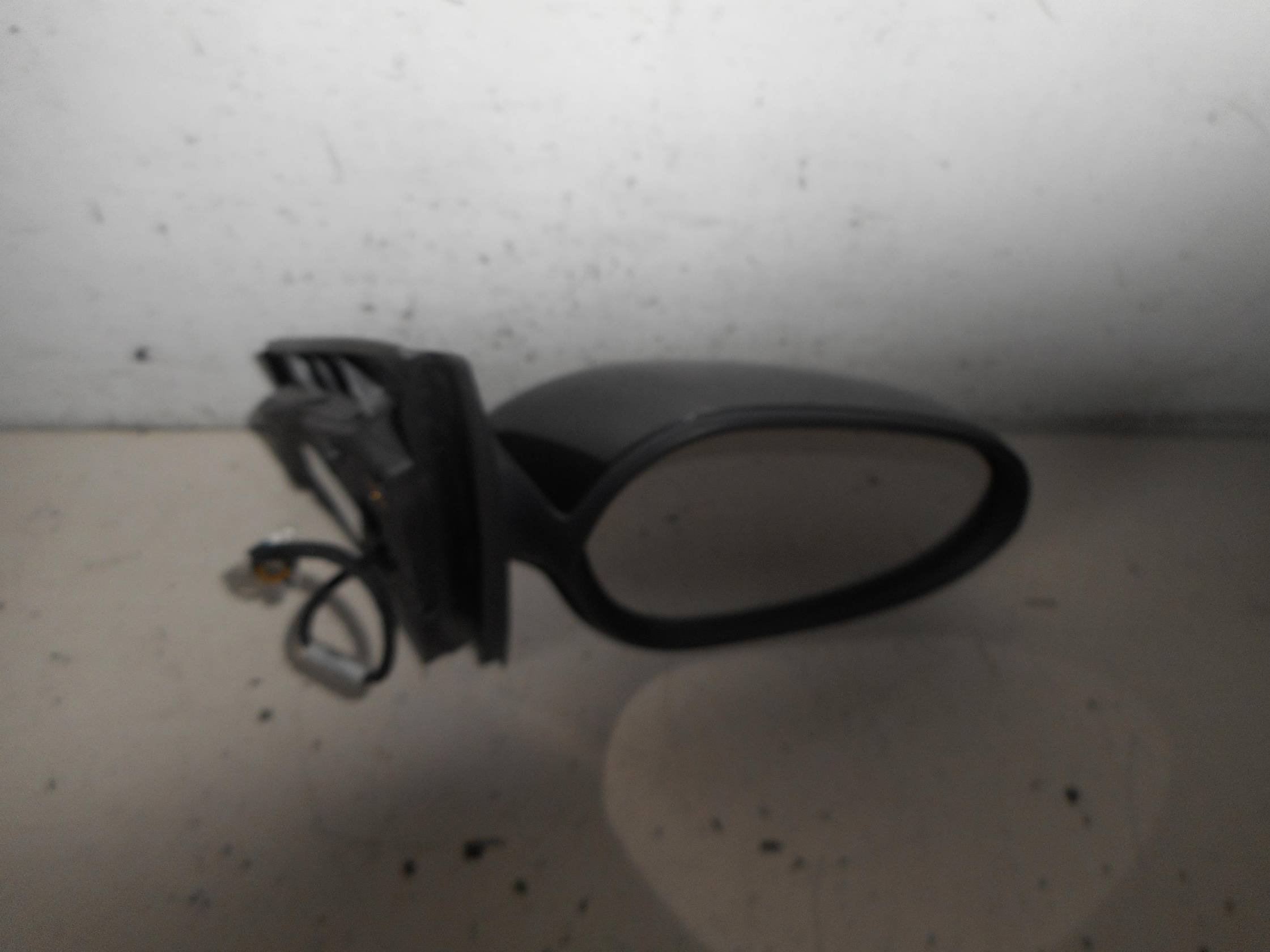 Retrovisore est. dx.